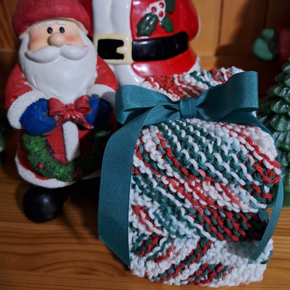 Festive Holiday Dishcloths